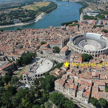 Le Nid Des Arenes Apartment Арл Стая снимка