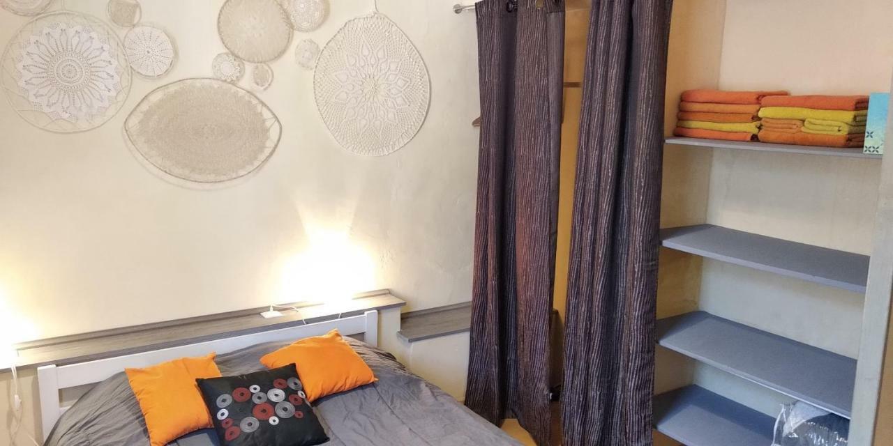 Le Nid Des Arenes Apartment Арл Екстериор снимка